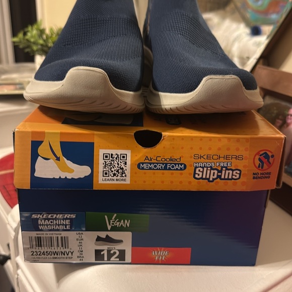 Skechers hands free sneakers - Picture 9 of 9